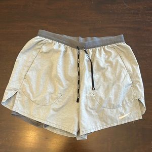 Nike Stride 2-in-1 shorts. Built in liner. Men’s M.